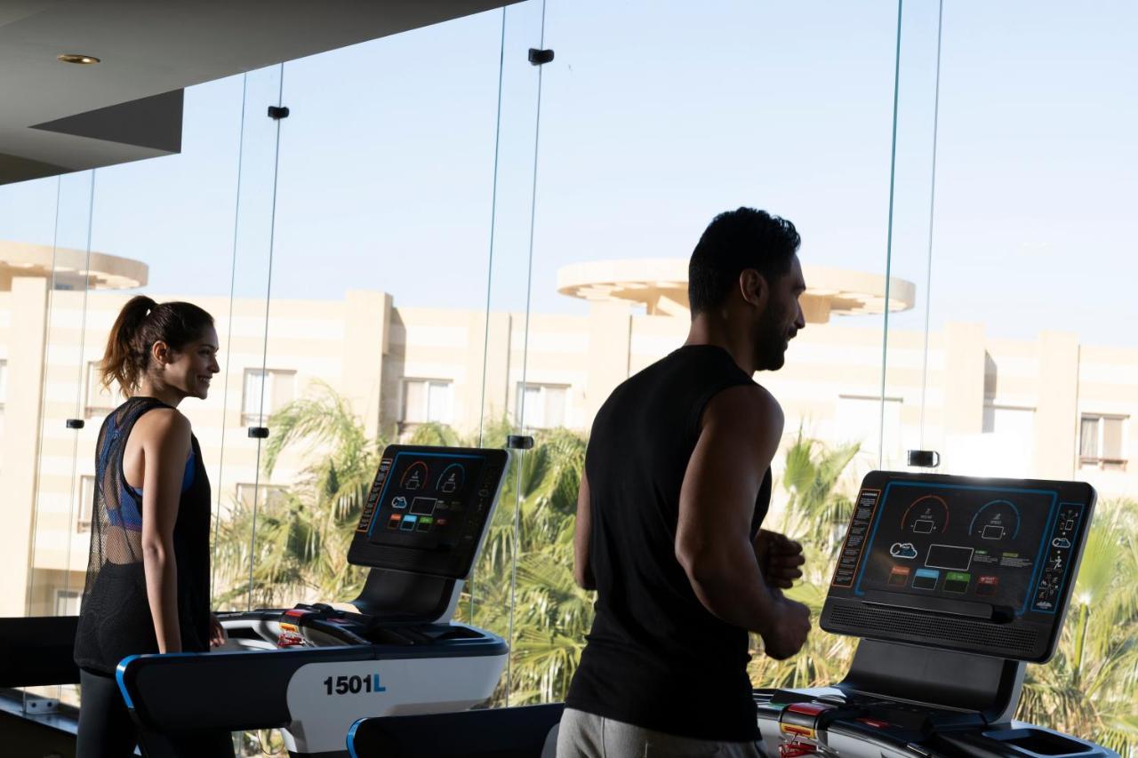 Отель Grand Ocean El Sokhna Айн-Сохна Экстерьер фото A treadmill with a screen